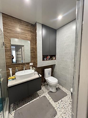 Продажа коттеджей и домов: Продается дом в районе Аламединского рынка, находится по адресу улица — 12