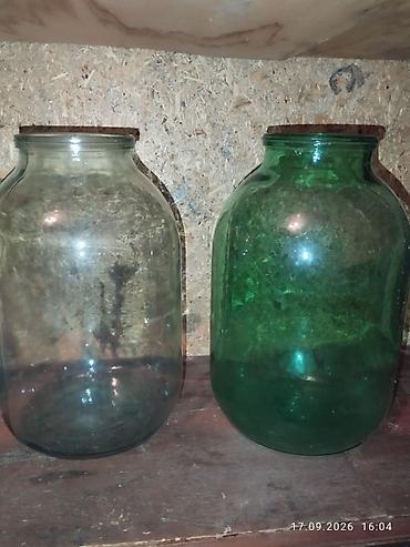 samovar satilir: Sumqayıtda 3 litrlik şüşə bankalar (balon) – dənəsi 60 qəpik. Qış — 1