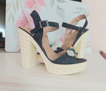 sandale na štiklu: Sandals, Bata, 38 at lalafo.rs sandale na štiklu: Sandals, Bata, 38