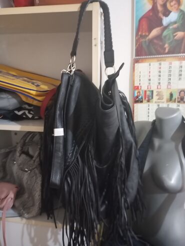 Torbe: Rasprodaja torbi sve po 300 — 22