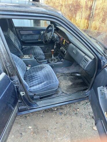 Mazda: Mazda 929: 1990 г., 2.2 л, Механика, Бензин, Седан at lalafo.kg — 6 Mazda: Mazda 929: 1990 г., 2.2 л, Механика, Бензин, Седан — 6