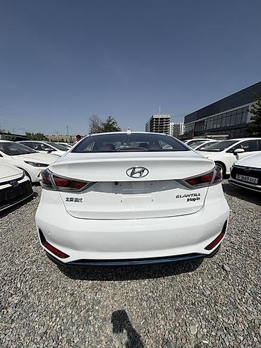 byd e6: Hyundai Elantra: 2020 г., 1.6 л, Автомат, Гибрид, Седан — 6