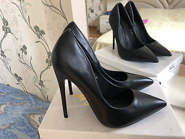 Tuflilər: Qara dəri klassik stilettolar - Model: qadın üçün, şıq “pointed toe” — 1