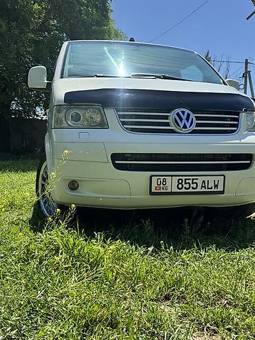два авто: Volkswagen Multivan: 2004 г., 2.5 л, Механика, Дизель, Минивэн — 4