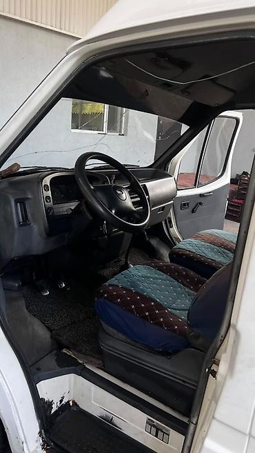 фот транзит: Ford Transit: 1999 г., 2 л, Механика, Бензин, Фургон — 9
