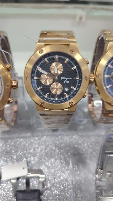bakida saat: Longines Flagship avtomatik kişi qol saatı - Korpus və bilərzik — 4