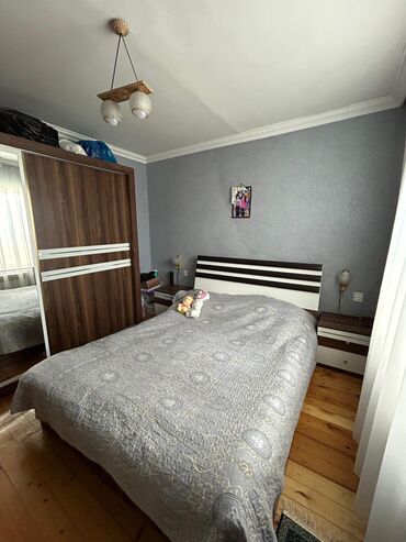 Bağ evlərinin satışı: Qaradağ Rayonu Qobustan Qəsəbəsinde 6 Sot Torpağda Kürsülü ev və — 5