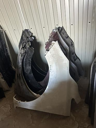 Бампер и комплектующие: Бампер Kia, Оригинал — 60