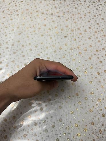 ayfon 7 128: IPhone 7, 32 GB, Qara, Barmaq izi — 7