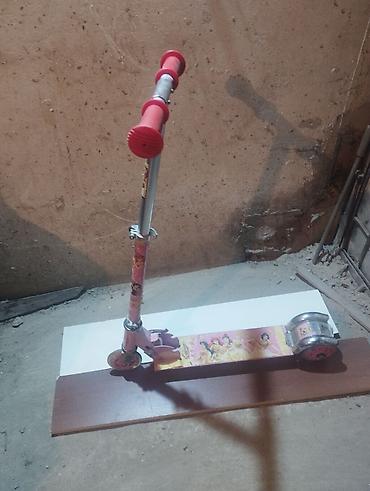 Санки и тюбинги: Продаю детский санки советские (2000сом) Детскую машинку — 5