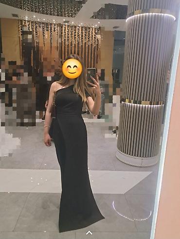 302 azn alinib iyunun 5. 1 defe toya geyinmisem 130azn satilir lalafo.az -da 302 azn alinib iyunun 5. 1 defe toya geyinmisem 130azn satilir