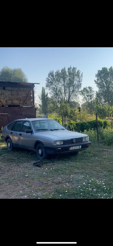 цены на мотоциклы: Volkswagen Passat: 1978 г., 1.8 л, Механика, Бензин, Универсал