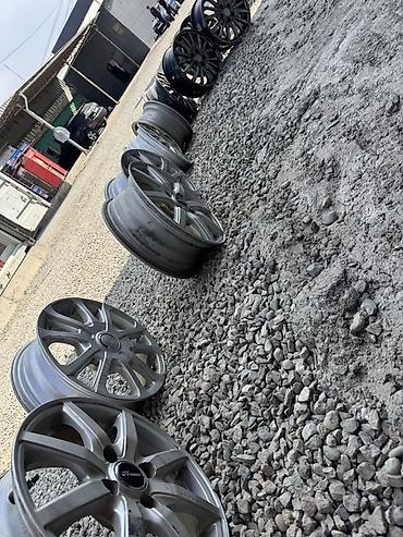 225 55 17: Комплект литых автомобильных дисков 3 комплекта дисков Подходит на — 1