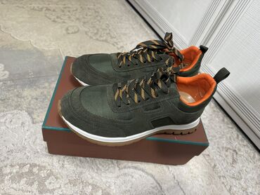 горячий перец для похудения: Продаю новые осенние кроссовки Hermes. 6к. Натуральная замша. Размер