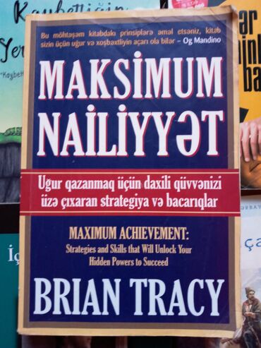 Kitablar, jurnallar, CD, DVD: Maksimum Nailiyyət 
Brian Tracy