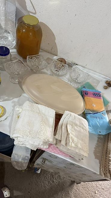 посуда отдам даром: Набор для сервировки и текстиль для кухни/столовой. В комплект — 1