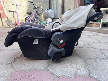 chicco 2 в 1: Коляска, цвет - Черный, Б/у, Самовывоз, Бесплатная доставка — 3
