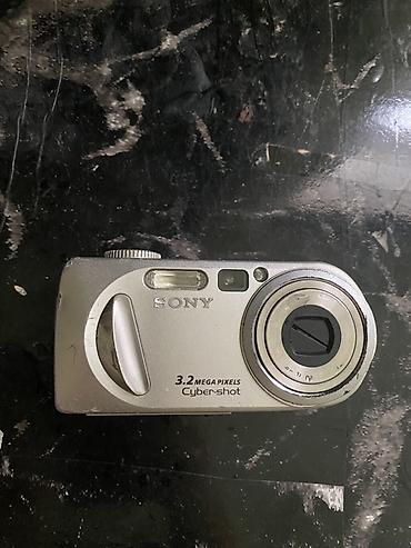 sony 6500: Satılır: Sony Cyber-shot DSC-P8 rəqəmsal fotoaparat (retrocamera) - — 1