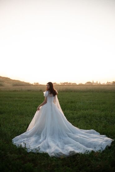 беш сары аренда: Свадебное платье, цвет - Айвори