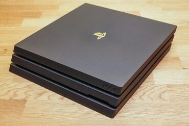 купить сони плейстейшен 4 бу: Игровая консоль Sony PlayStation 4 Pro 1tb в комплекте 1 джойстик и 2