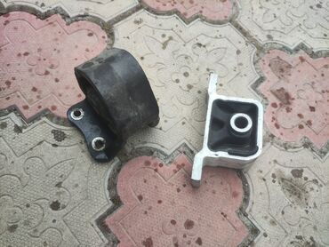 Подушки мотора: Подушка мотора Honda 2004 г., Новый, Аналог