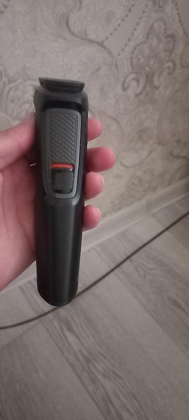 overlok masini: Philips çoxfunksiyalı trimmer - Üst hissədə dəqiq kəsim üçün dar — 1