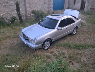 Mercedes-Benz: Mercedes-Benz E 240: 2.4 l | 1998 il Sedan lalafo.az -da Mercedes-Benz: Mercedes-Benz E 240: 2.4 l | 1998 il Sedan