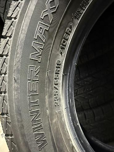 Шины и диски: Зимние шины Dunlop Winter Maxx SJ8, без шипов (Studless) — 2