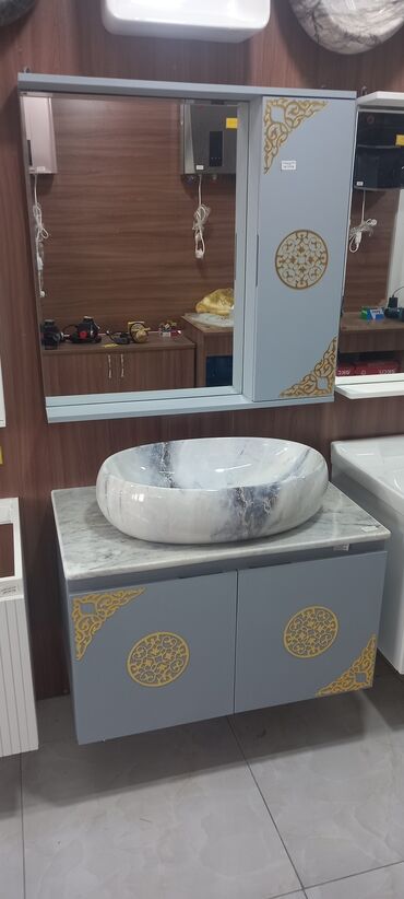 Çanaq üçün kranlar: Banyo üçün dekorativ mebel dəsti - Üst tabla: açıq boz/boz damarları