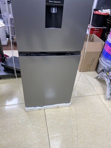 Холодильники: Холодильник Hisense, Новый, Двухкамерный, De frost (капельный), 57 * 180 * 57 — 3