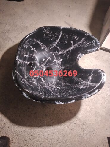 Salon, tibbi mebel dəsti: Gözəllik salonu üçün mebel dəsti Tərkib: - Saç yuma stolu: qara — 42