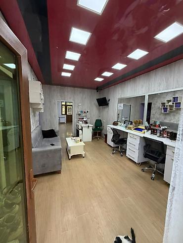 ✨ Zərifə Əliyeva Adına Göz İnstitutunun Qarşısında Əşyalı Gözəllik