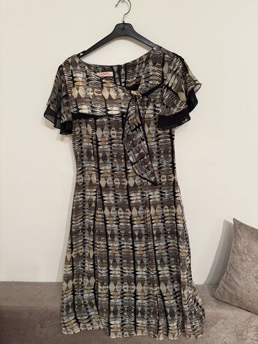 majice sa karnerima na rukavima: 9Fashion Woman XL (EU 42), color - Multicolored, Evening, Short sleeves