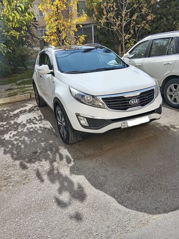 Kia: Kia Sportage: 2.4 l | 2012 il Krossover — 5