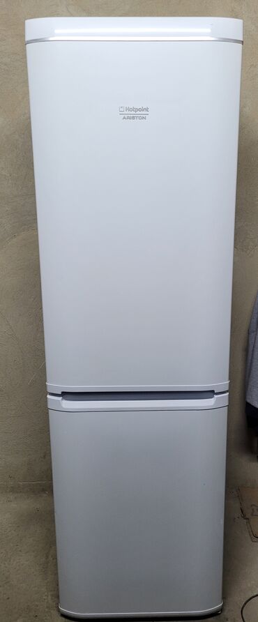 Холодильник Hotpoint Ariston, Б/у, Двухкамерный, De frost (капельный), 60 * 197 * 60