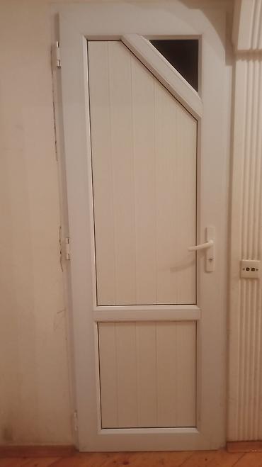 Məhsul: 3 ədəd qapı dəsti,1 ədəd ağ qapı taxta qapı biri 110azn,ağ