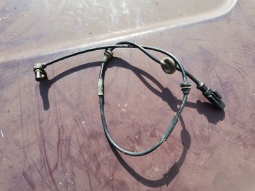 Auto delovi: Zadnji ABS senzor brzine Lada 21214i Niva. Polovno, kao novo — 1