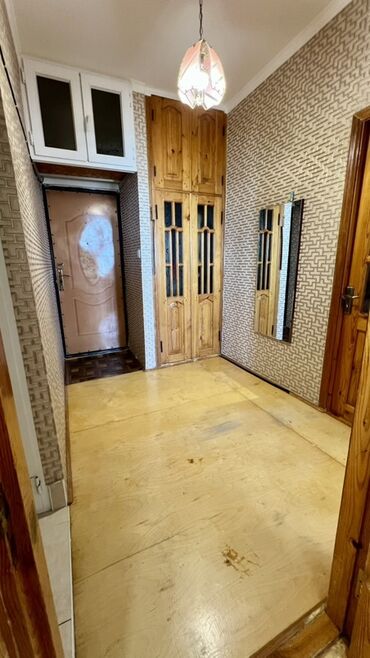 Otaqların satışı: Sahil qəsəbəsində Aynur baxçanin yani, 6-ci mərtəbəsində orta temirli -da lalafo.az — 6 Otaqların satışı: Sahil qəsəbəsində Aynur baxçanin yani, 6-ci mərtəbəsində orta temirli — 6