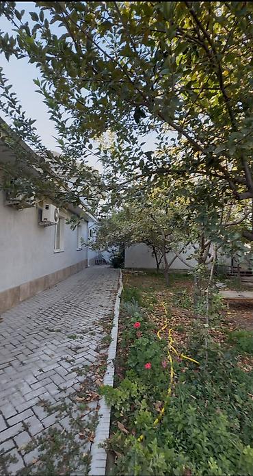 Продажа домов: 5 комнат, 220 м², 4 соток, Бишкек — 6