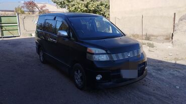 Toyota: Toyota Voxy: 2004 г., 2 л, Автомат, Бензин, Минивэн — 10