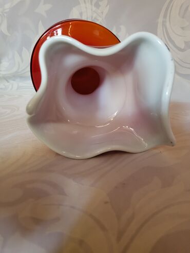 Ostali antikviteti: Vaza rucni rad Dragan Drobnjak iz 70ih. Vaza je perfektna,na vrhu — 9