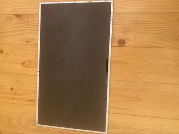 Sərt disklər (HDD): 15.6 40 pin noutbuk manitoru,Ekranı.
tam işlək vəzzyətdədir