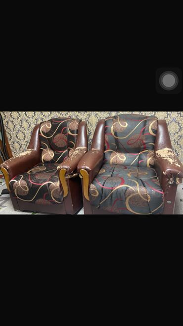 лак для мебели: Продаю комплект диван и 2 кресла
