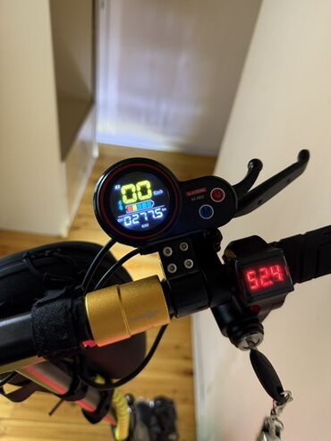 Elektrikli samokatlar: Elektrik samokat 10", 351 - 500 Vt, > 45 km/s — 6