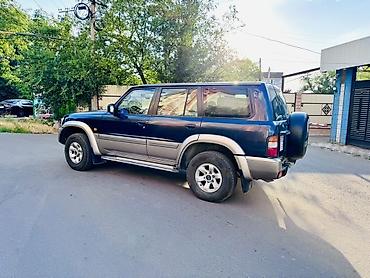 спойлер на багаж: Nissan Patrol: 2002 г., 3 л, Автомат, Дизель, Внедорожник — 2