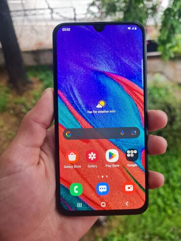 novi mobilni telefon: Samsung Galaxy A40, 128 GB, bоја - Tamnoplava, Dual SIM
