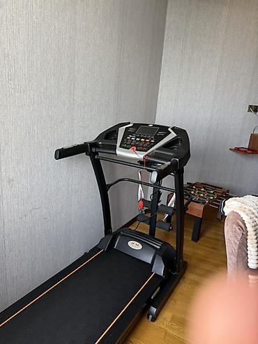 qaçış bandı: Qaçış trenajoru – H&M Fitness - Elektrikli qaçış yolu, geniş — 2