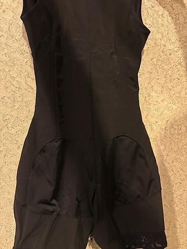 smart fascia massager: Qadınlar üçün bədənformalaşdırıcı kombinezon - Rəng: qara - Model — 2