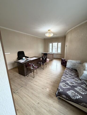 Долгосрочная аренда домов: 200 м², 7 комнат, Видеонаблюдение, Забор, огорожен, Парковка at lalafo.kg — 6 Долгосрочная аренда домов: 200 м², 7 комнат, Видеонаблюдение, Забор, огорожен, Парковка — 6