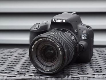 старый фотоапарат: Canon eos 200D Body Продам фотоаппарат Canon 200D Body с сенсорным и